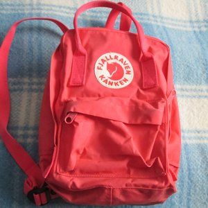 FJALLRAVEN MINI BACKPACK in pink :)